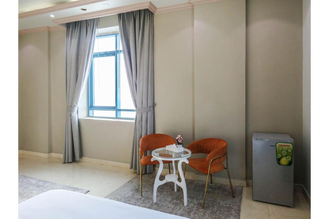 Bareen Hotel アジュマーン エクステリア 写真